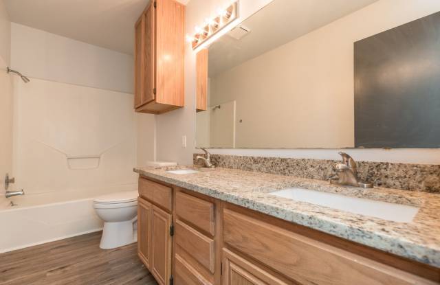 Ridgeway Townhomes on Burnham Drive Gallery 3