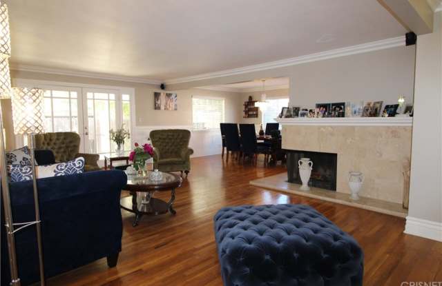 10324 Aldea Avenue Gallery 2