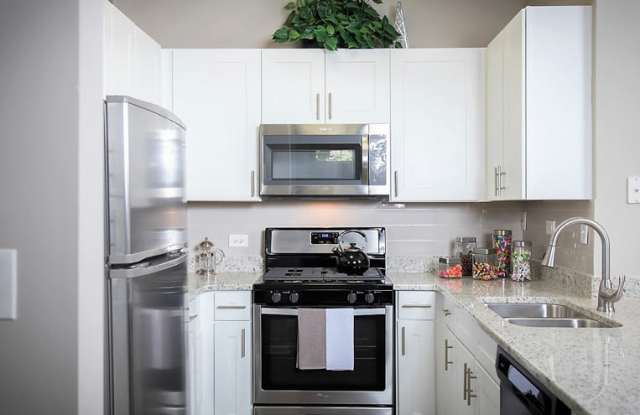 Woodlake Apartments photos photos