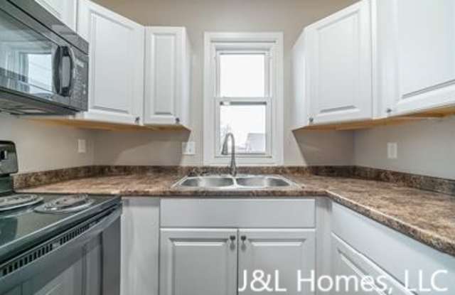 170 Highland Ave photos photos