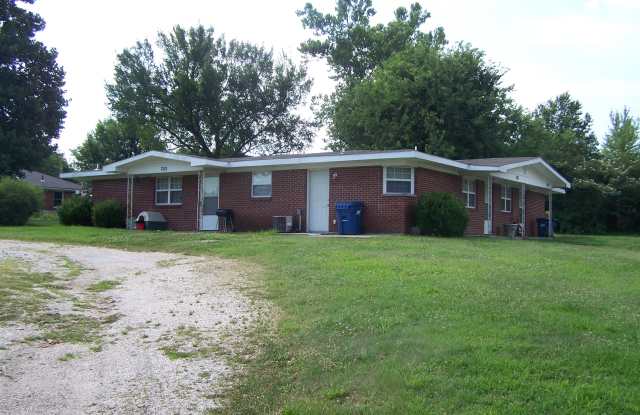 702 Sheridan - 702 Sheridan Avenue, Carl Junction, MO 64834