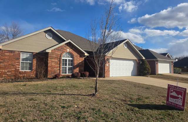 Stunning 3-Bedroom Single Family Located In Champion Estates! photos photos