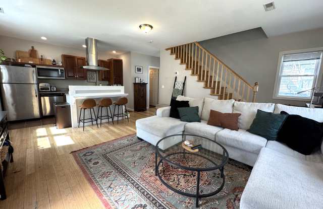 4 N Crescent Circuit - 4 North Crescent Circuit, Boston, MA 02135