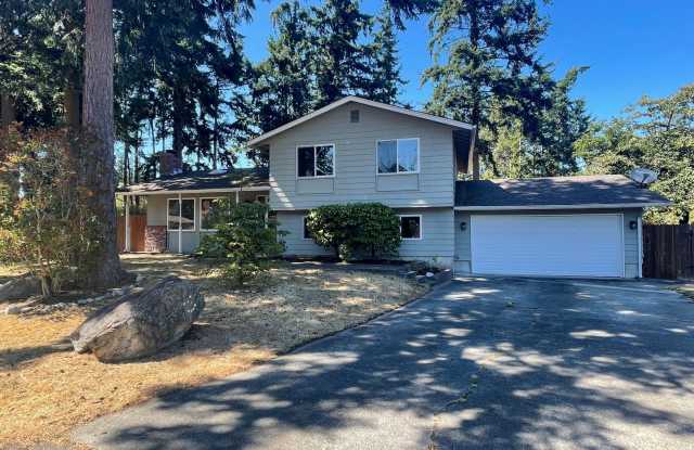 Spacious 3 Bedroom Home in Cul-de-sac! Pet Friendly! photos photos