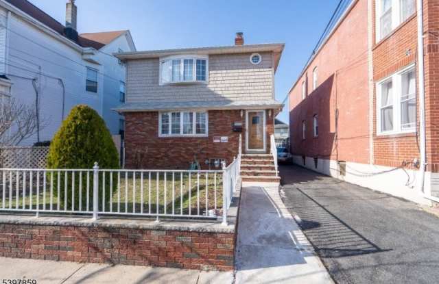 24 Mahar Ave photos photos