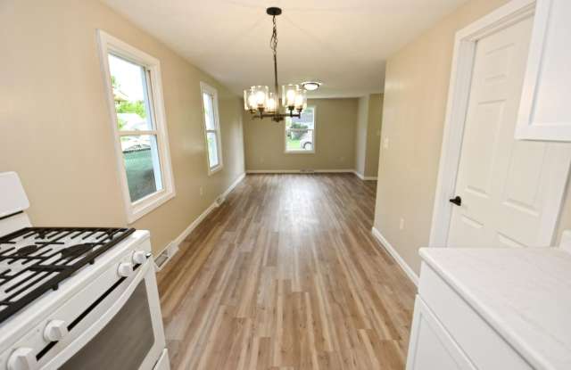 Remodeled 3 bedroom 1 bath home in South Bend IN Gallery 4