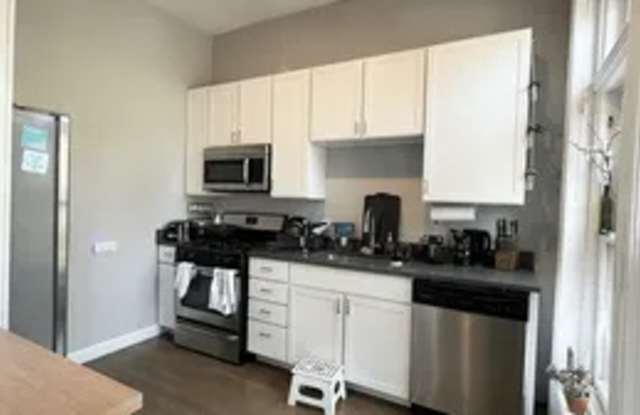 1338 North La Salle Drive photos photos