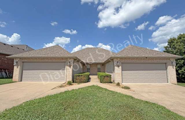 1331 W Sackett St, Springfield photos photos