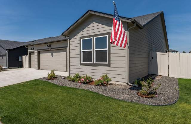Brand New Construction 4 Bed Mead Rancher w/ Whole House Water Filtration and 3-Car Garage! - 3121 East Brierwood Avenue, Mead, WA 99021