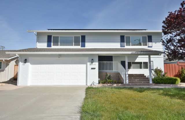 Beautifully Remodeled 5 Bed 2 Bath Home in Cambrian Area of San Jose - 1557 Glencrest Drive, San Jose, CA 95118
