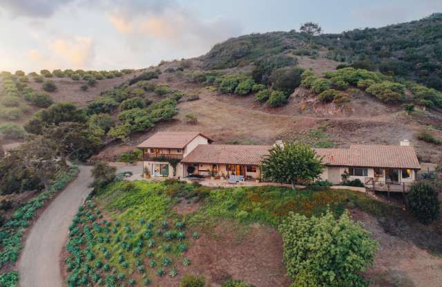 3330 Foothill Road photos photos