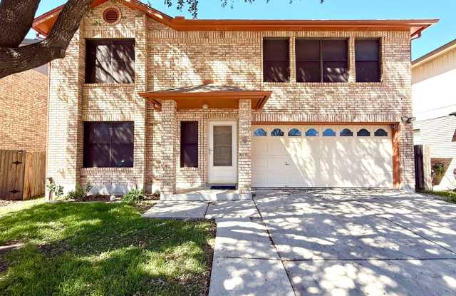 **APPLICATION RECEIVED** AVAILABLE NOW! Two Story 3 Bedroom / 2.5 Bath Home In Schertz, TX! - 1013 Abercorn, Schertz, TX 78154