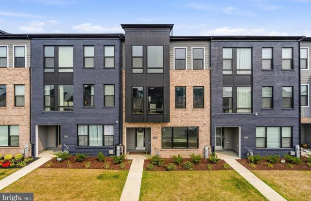 16007 HYDE PARK Place Gallery 3