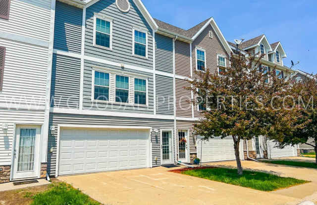 Must See this Beautiful 2 Bedroom, 2 Bath Townhome in Ankeny!!! photos photos