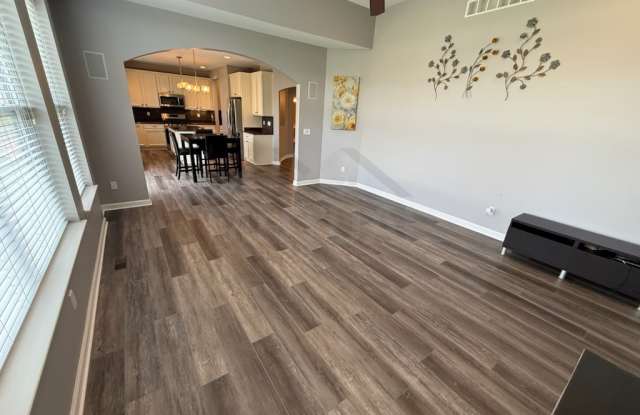 26993 Maxwell Ct Gallery 2