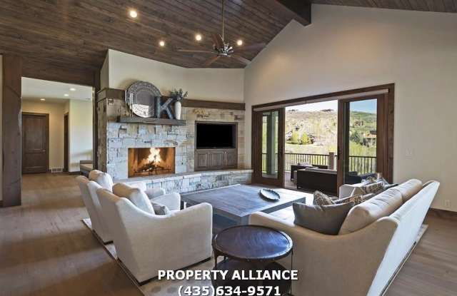 4014 Hidden Cove Road Gallery 2
