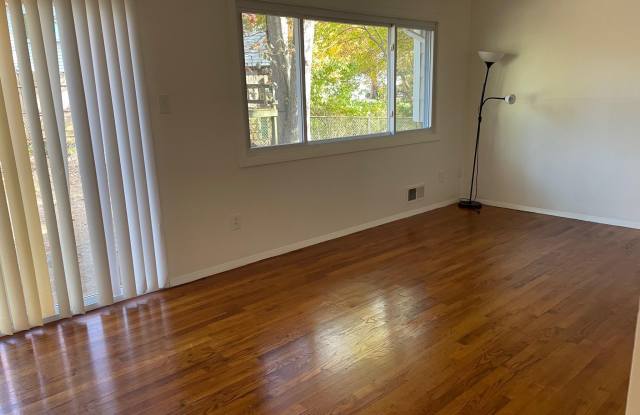3510 CASTLELEIGH Road Gallery 4