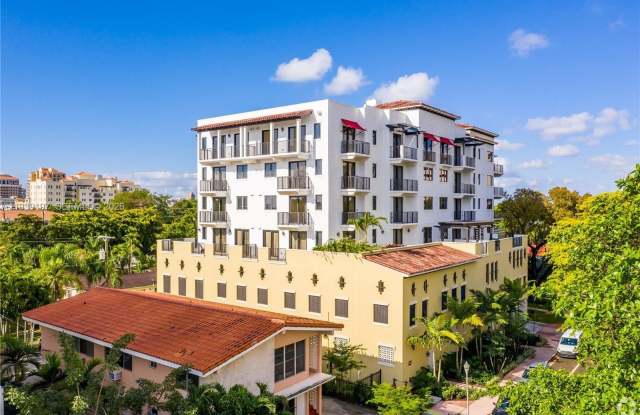 1091 Galiano photos photos