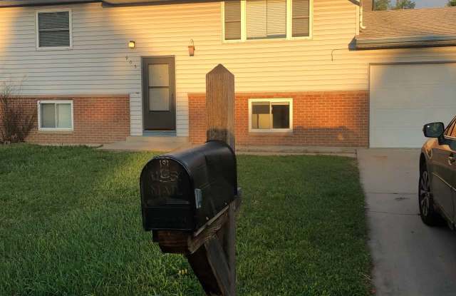 905 Ponderosa Drive photos photos