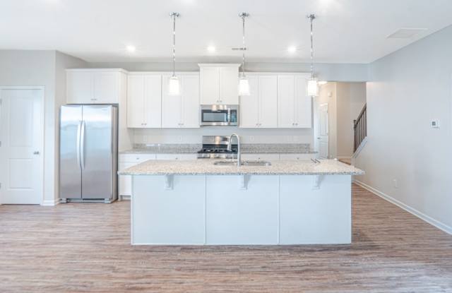 Modern 3BR Home with Spacious Loft, Covered Patio & Private Wooded Backyard Gallery 3