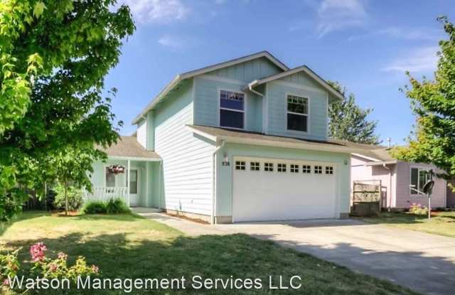 838 NW Riverbow Ave Gallery 2