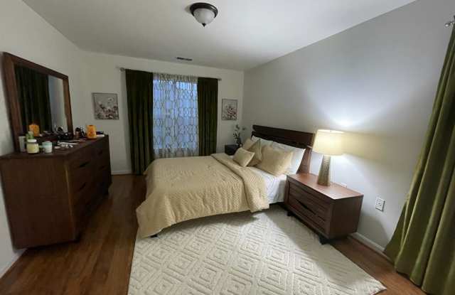 1043 Gardenview Loop Gallery 3