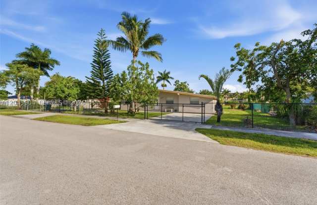 14310 SW 271st Ter Gallery 3