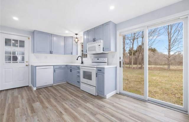4 Longmeadow Avenue Gallery 3