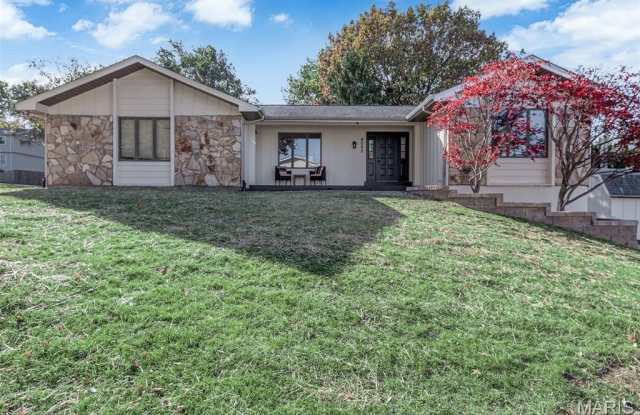 4002 Summerfield Parkway - 4002 Summerfield Parkway, St. Charles County, MO 63304