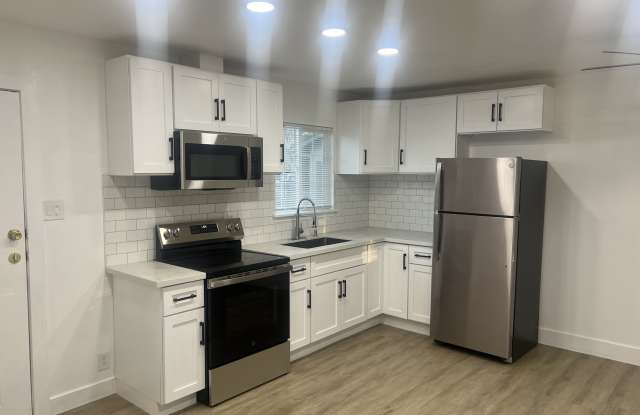 548 Las Palmas Avenue - B photos photos