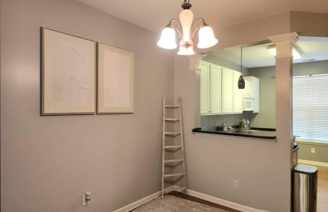 8464 Central Drive Gallery 3