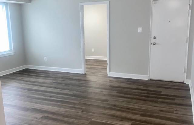 718 BRANDYWINE Street SE unit: 202 photos photos