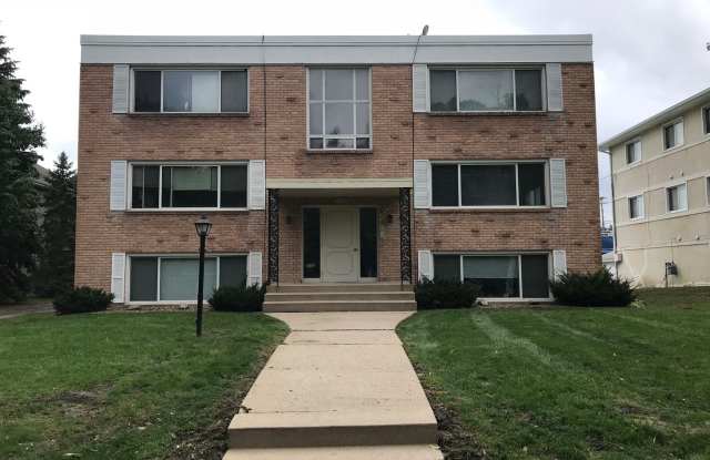 Apartment for Rent at 3050 Inglewood Ave S Gallery 2