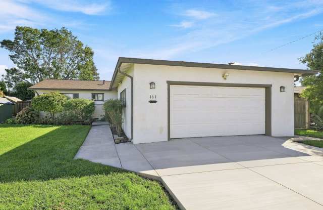 PURE Property Management Presents: Inviting 3 Bedroom 2 Bath Home in Rohnert Park! Gallery 1