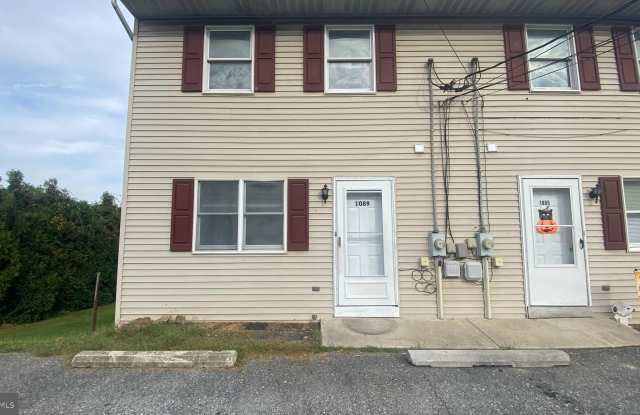 1089 PARK Road - 1089 Park Road, Blandon, PA 19510