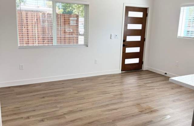 BRAND-NEW MODERN HOME NEAR SAC STATE — WASHER & DRYER INCLUDED! Gallery 4