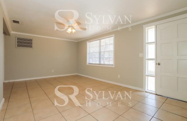 4326 Beacon Square Drive Gallery 2