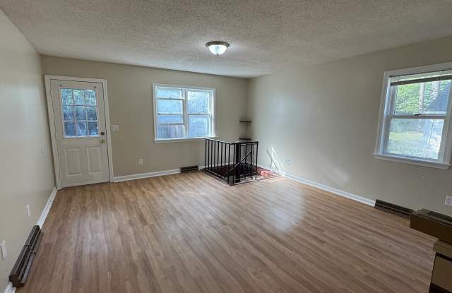 19-21 Wedgewood Cir # 19-21 Gallery 3