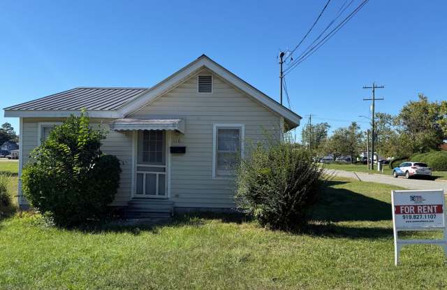 AMAZING LOCATION, Ranch Home Downtown Smithfield, Available Now! photos photos AMAZING LOCATION, Ranch Home Downtown Smithfield, Available Now! photos photos