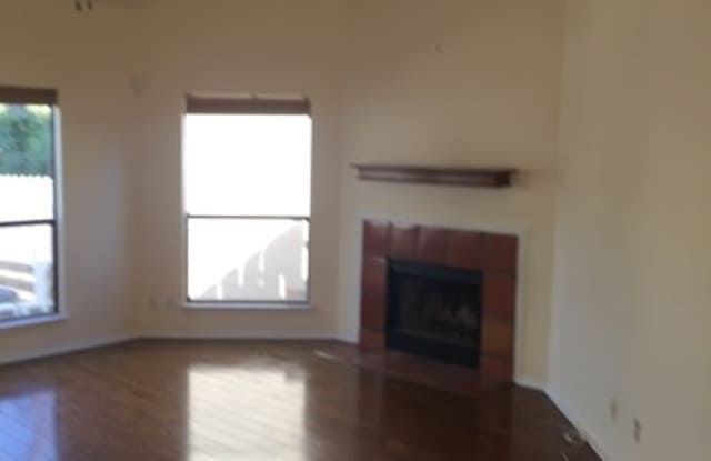 2539 CHESTNUT BEND Gallery 3