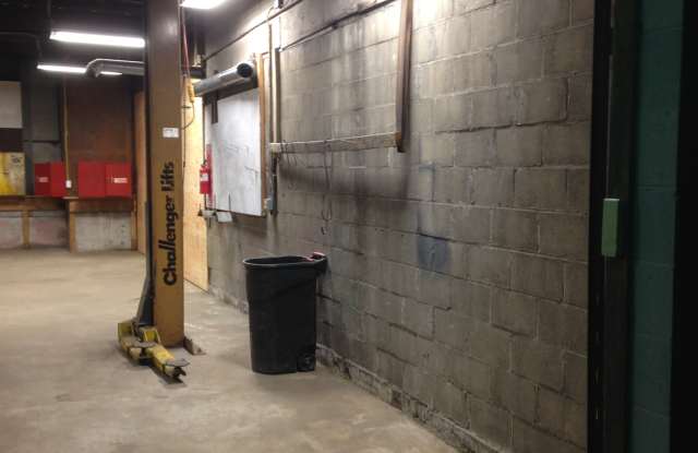 28 Vernon Avenue - Unit B, Garage Gallery 2