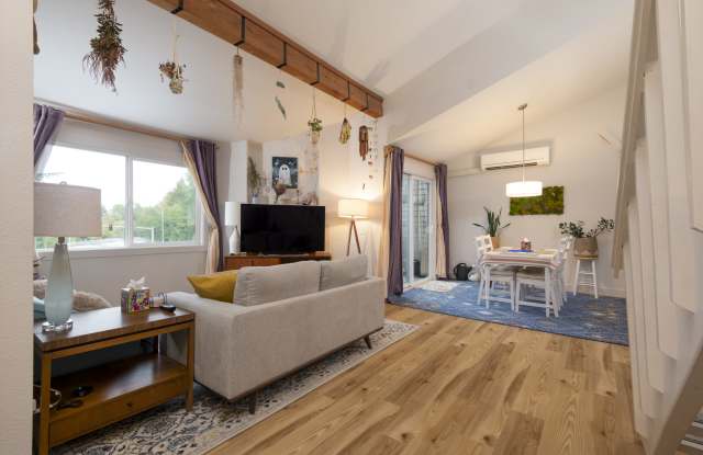 7014 116th Avenue Northeast - C Gallery 2