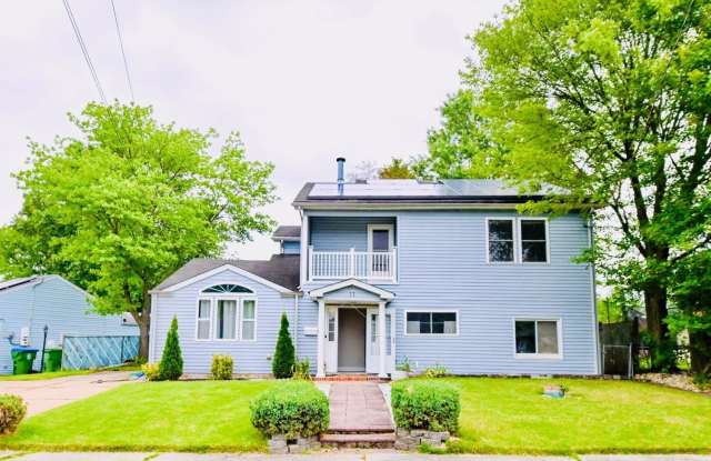 11 Baxter Road - 11 Baxter Road, Middlesex County, NJ 08817
