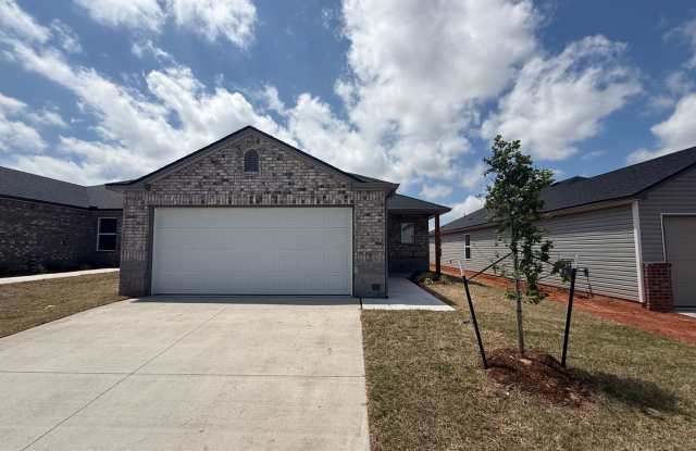 Brand New Spacious 4 Bedroom 2 Bath Home in Mustang Schools photos photos