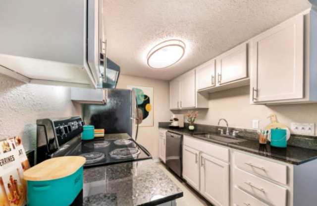 1951 Burton Dr Gallery 2