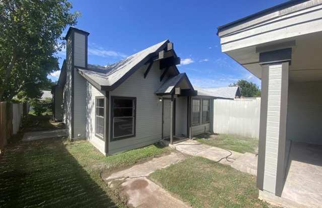 Large 2/2 duplex with a 2 car carport photos photos
