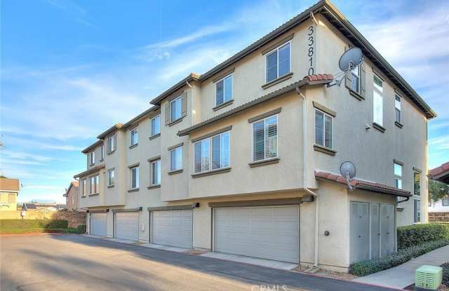 33810 Willow Haven - 33810 Willow Haven Lane, Murrieta, CA 92563