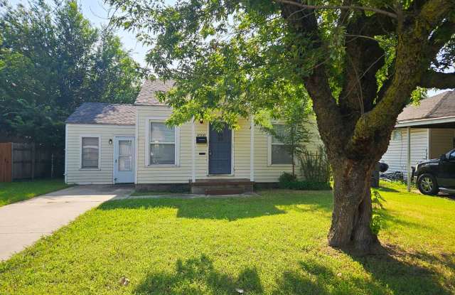 Charming Home in Bethany School District photos photos
