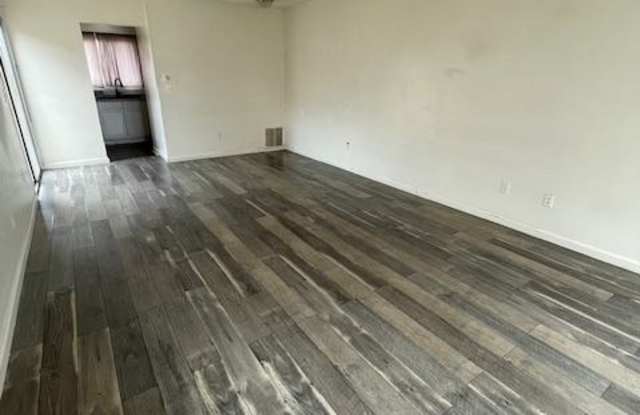 27513 Genevieve Drive Gallery 2