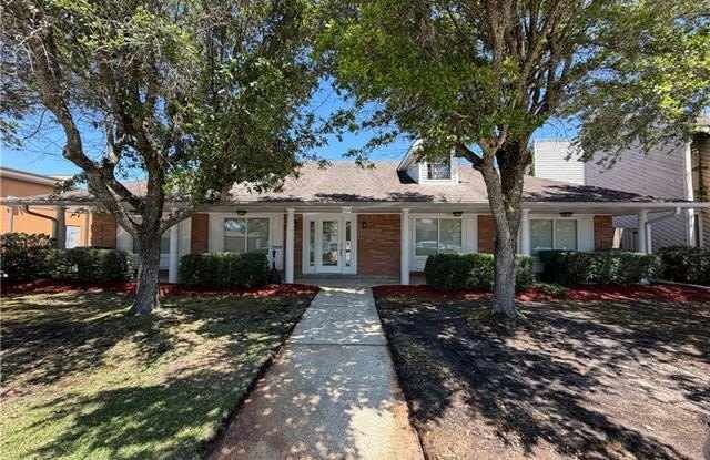 1322 CORPORATE SQUARE Drive photos photos